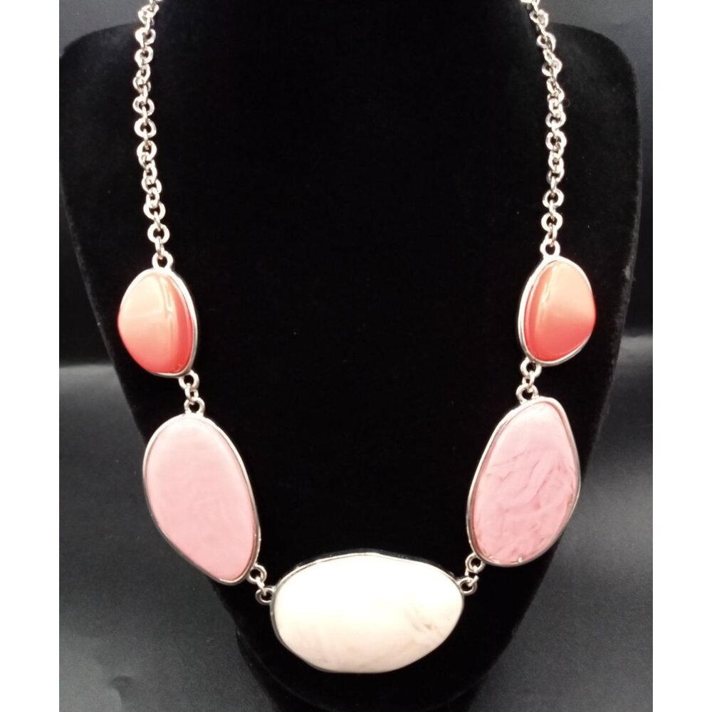 Statement Necklace Vintage Pink White Coral 1946 Adjustable Fashion Jewelry